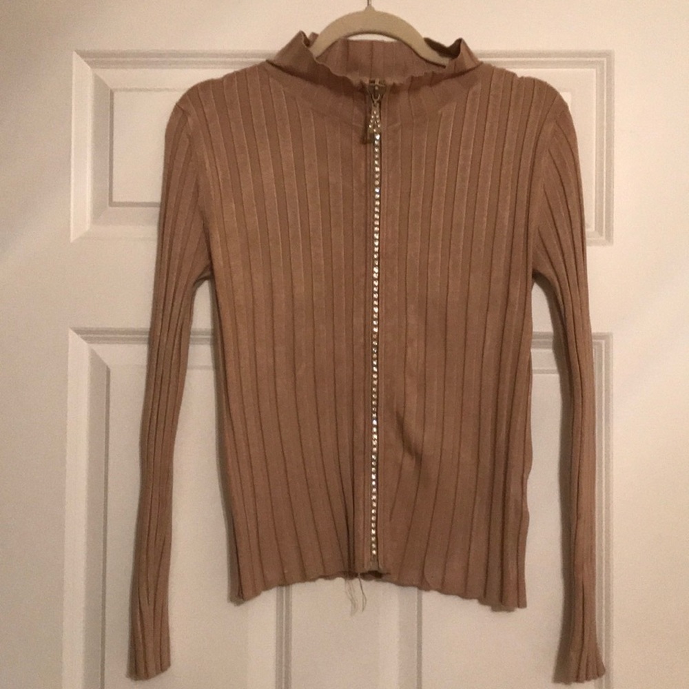 Belldini woman’s sweater top